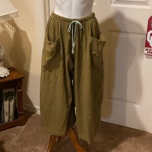 Free People Olive Wide Leg Pants. Chill Beat Lounge Pant. Size small.